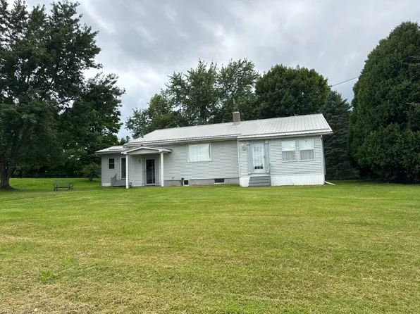 12631 Plank Rd, Waterford, PA 16441