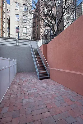 Rented by Bohemia Realty Group | media 12