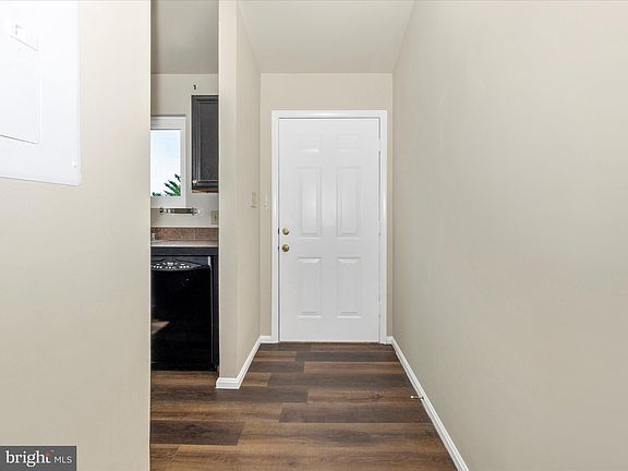 3rd image of 10285 White Pelican Way Unit 101-D