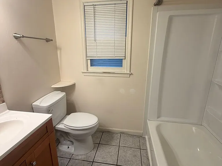 24405 Gaydell Dr — Photo 7