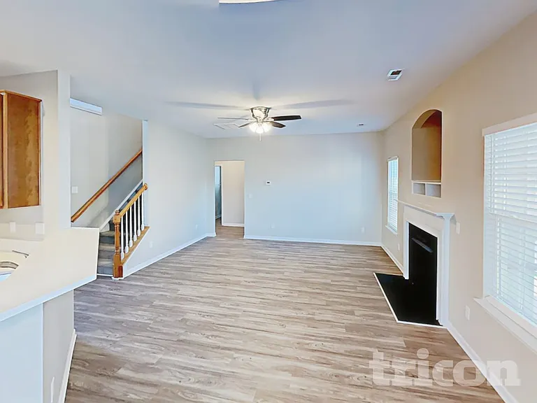 4483 Sara Jean Ct — Photo 3