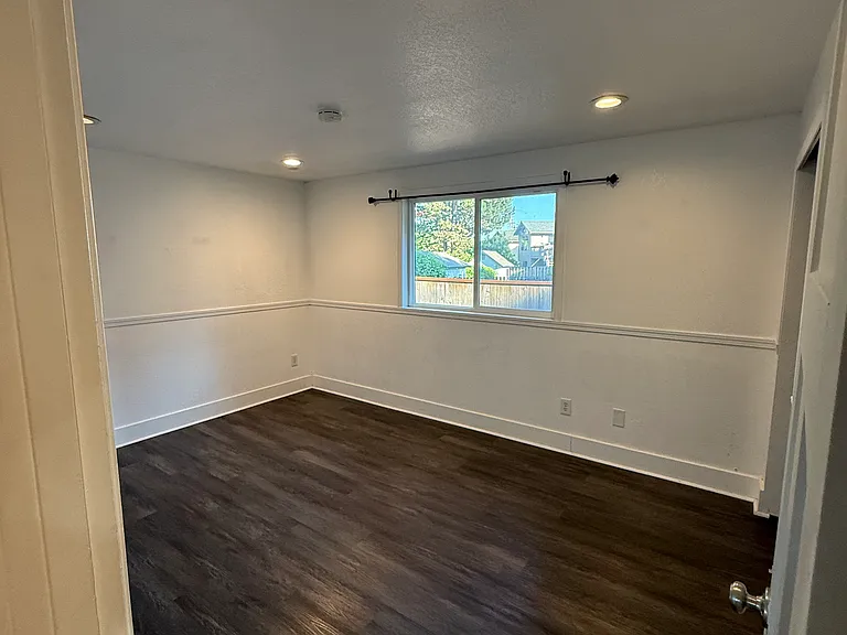 20925 Elberta Rd — Photo 10
