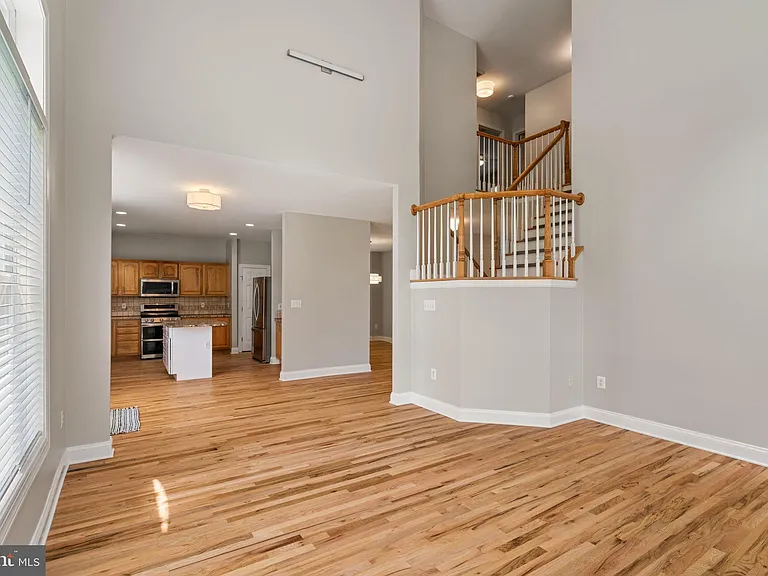 19033 Otley Rd — Photo 18