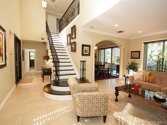 2nd image of 6707 Poinciana Ct