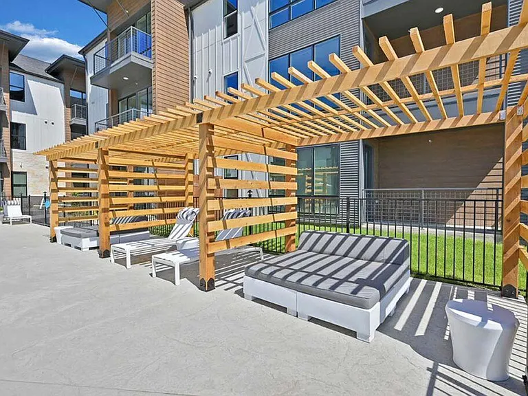 Cypress Lofts — Photo 6