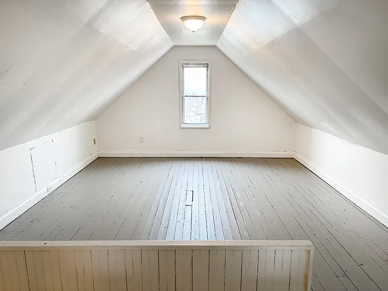 1409 Arlington Ave — Photo 11