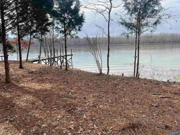 914 E Haven Dr, Gadsden, AL 35905