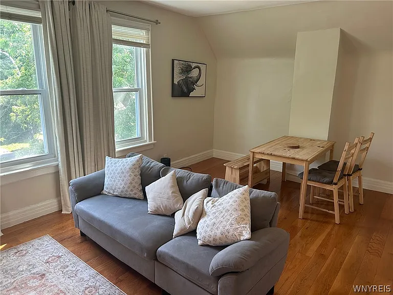 40 Lisbon Ave #UPPER — Photo 5