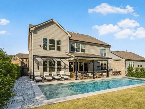 3820 Mabry Ridge Dr, Buford, GA 30518