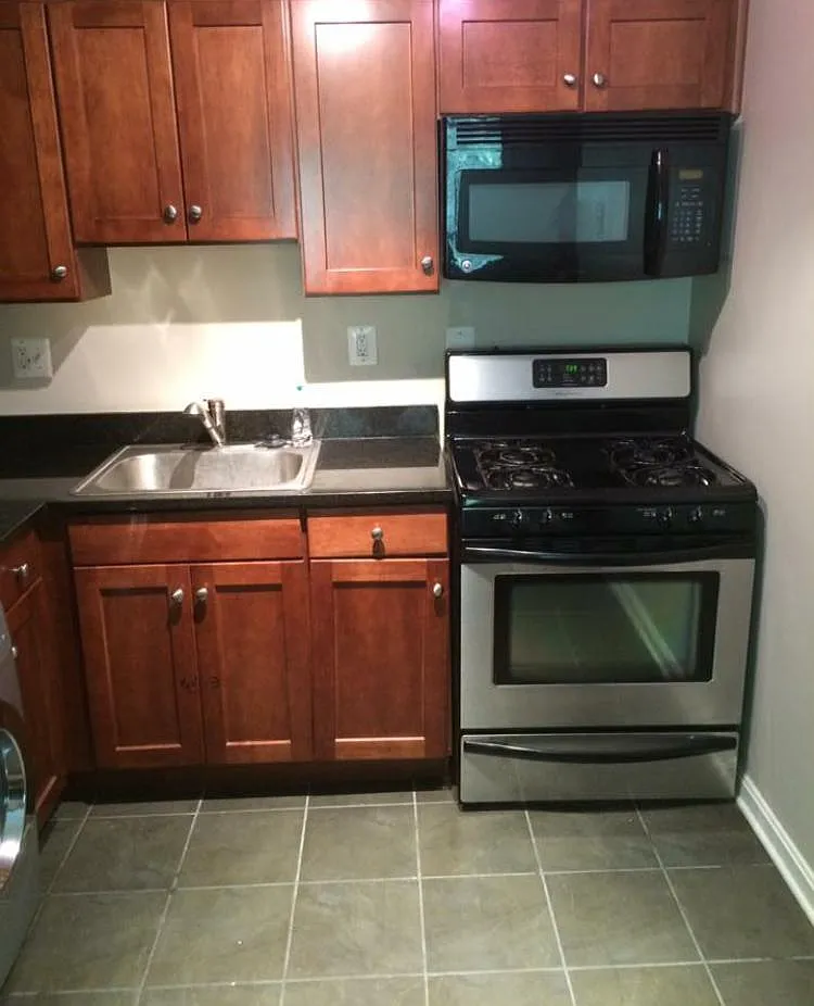 3105 Naylor Rd SE — Photo 2