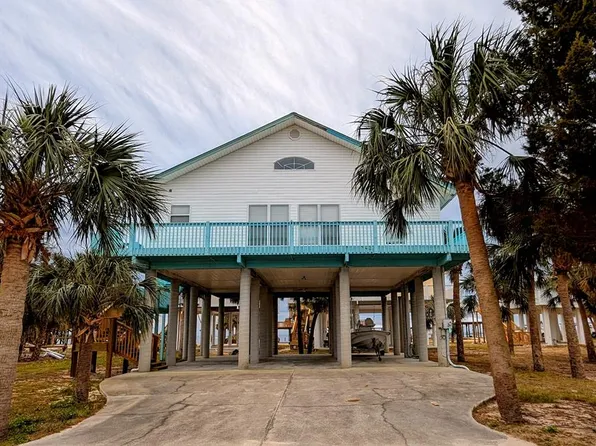 71 W 11th Ave, Horseshoe Beach, FL 32648