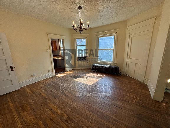 5th image of 1014 Berkley Ave