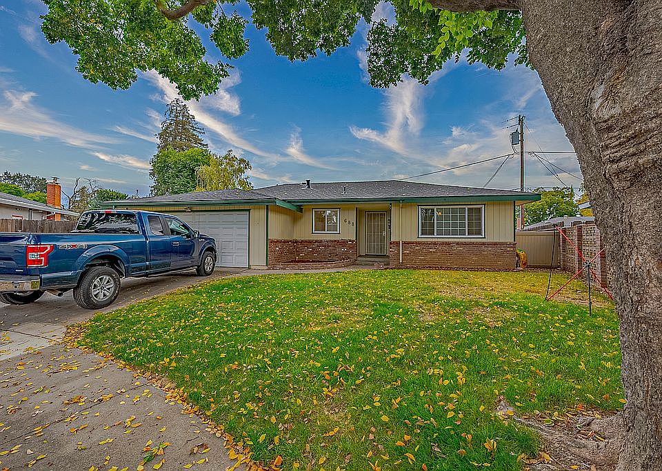 1st image of 688 Elise Ct