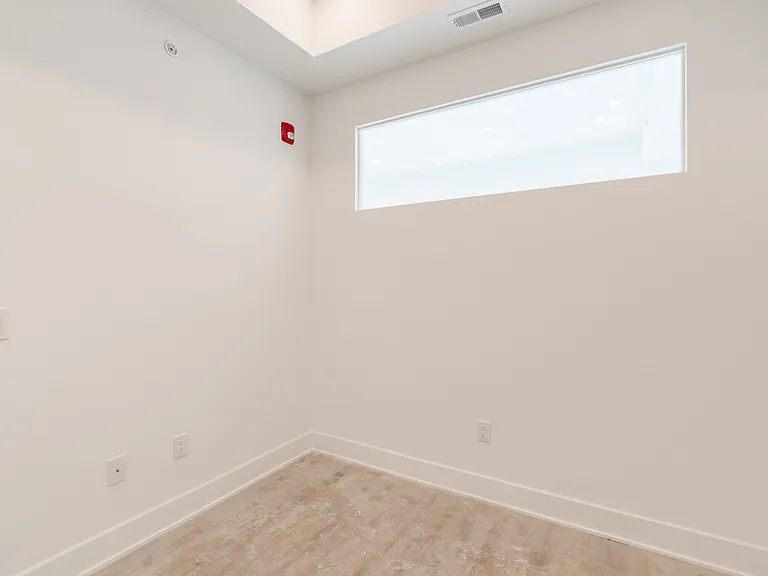1622 Point Breeze Ave — Photo 34