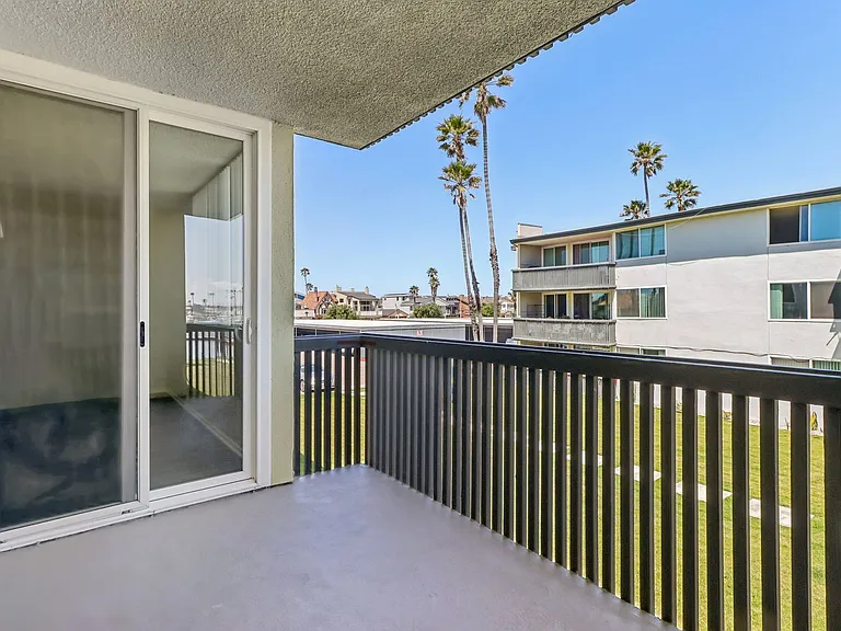 4200 Harbor Blvd — Photo 35