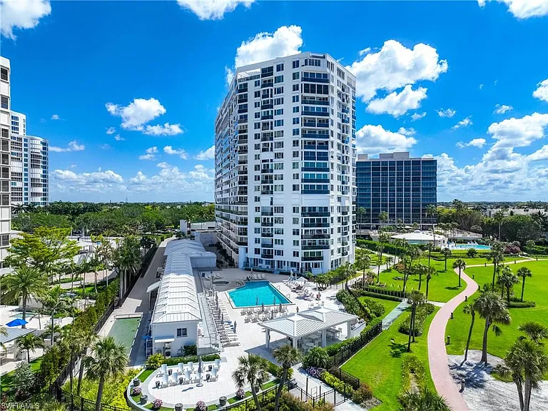 4041 Gulf Shore Blvd N #1007 — Photo 33