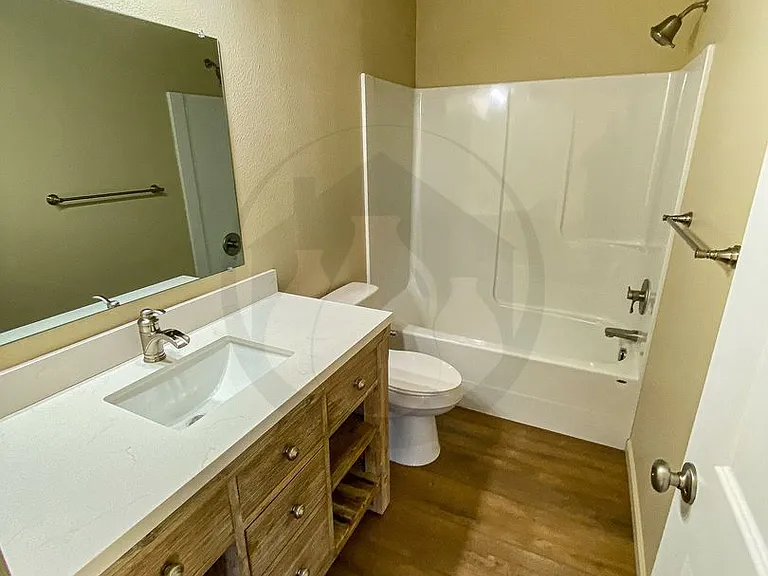 360 NW Willamina Dr — Photo 8