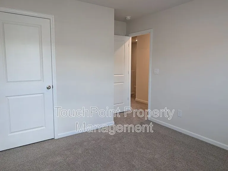 5132 Hyrule Dr — Photo 11