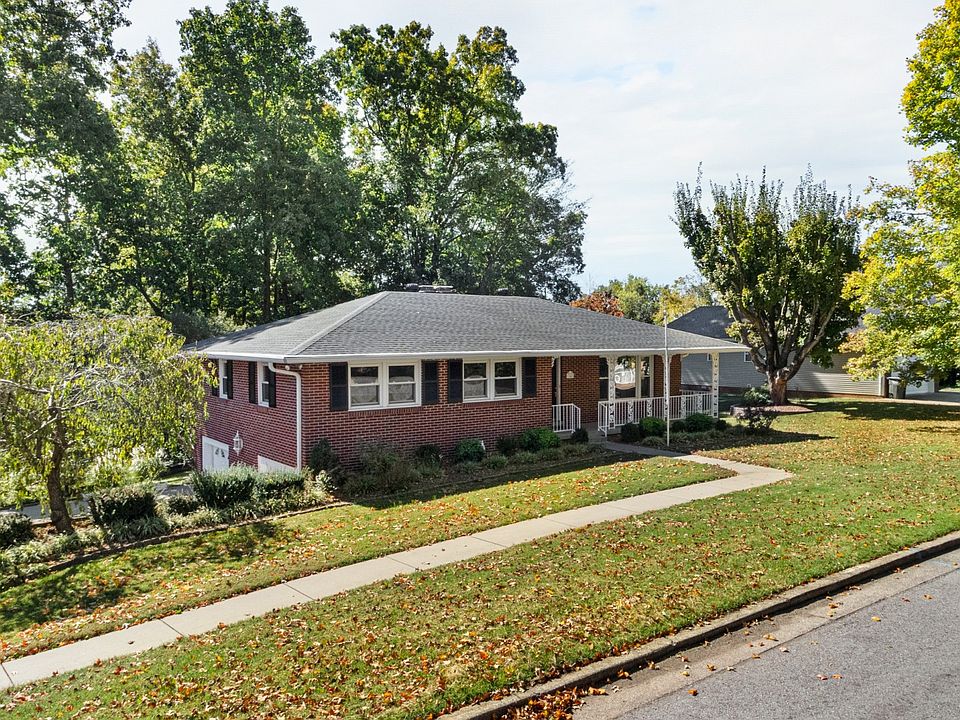 1st image of 54 West Dr