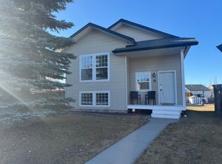 18 Ing Close, Red Deer, AB T4R 3H2