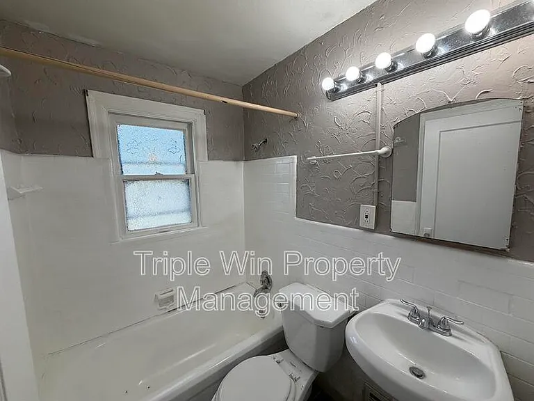 8530 Lowell St — Photo 14