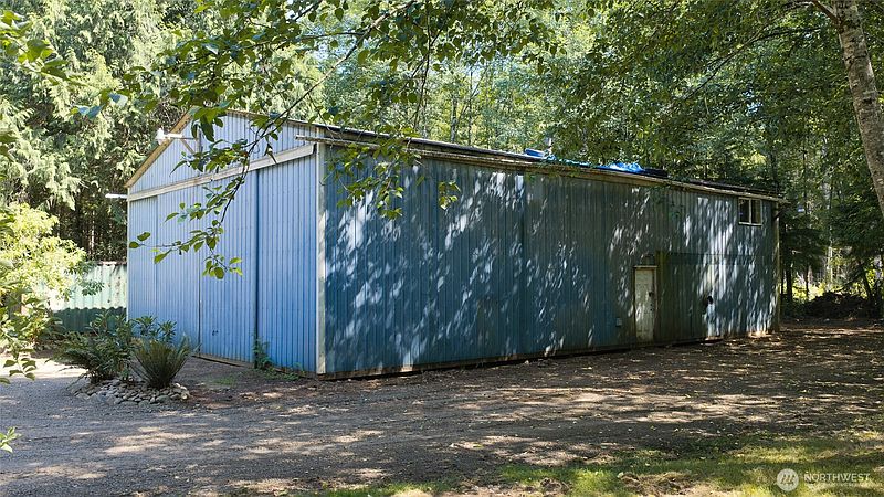 4th image of 1548 Kirkpatrick Rd.