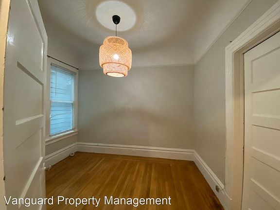 2nd image of 3924 Sacramento St
