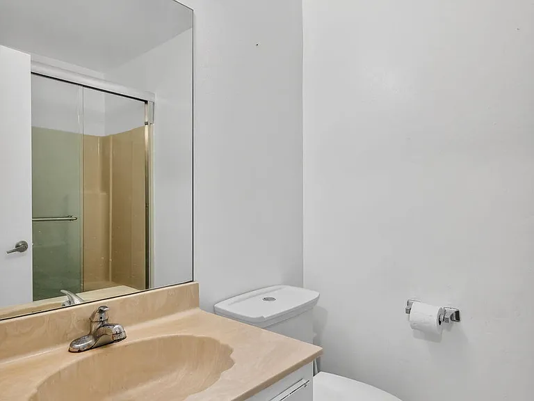 4191 S 57th Ave #G — Photo 7