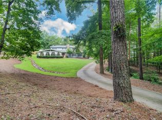 1026 Lake Charles Dr, Roswell, GA 30075