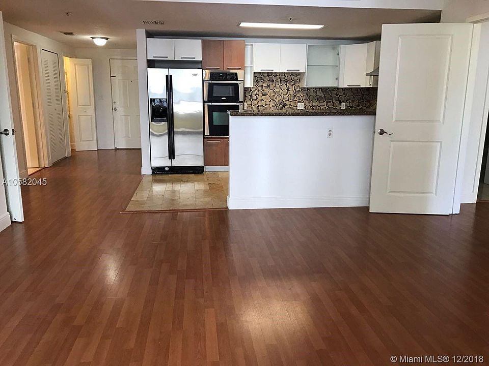 1st image of 170 SE 14th St #D1