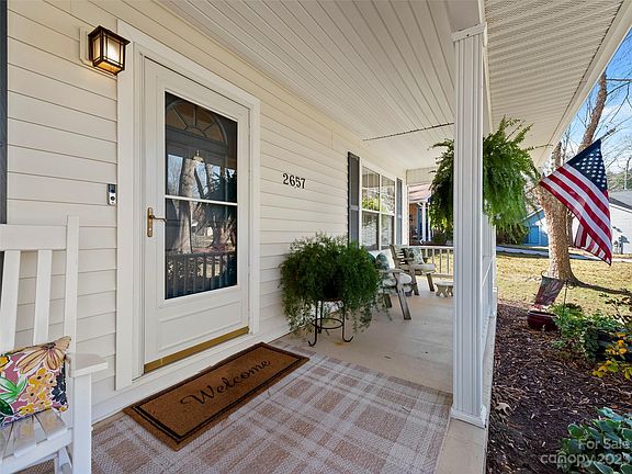 3rd image of 2657 Middleton Cir