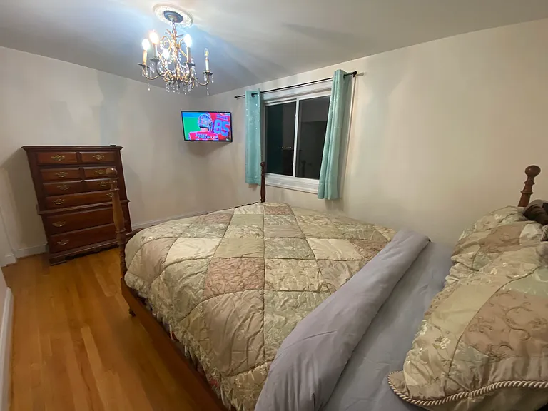 4131 Cupp Dr — Photo 2