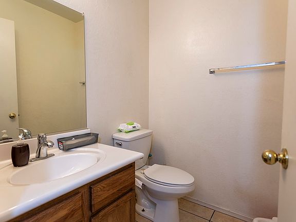 5th image of 5907 S 31st Dr
