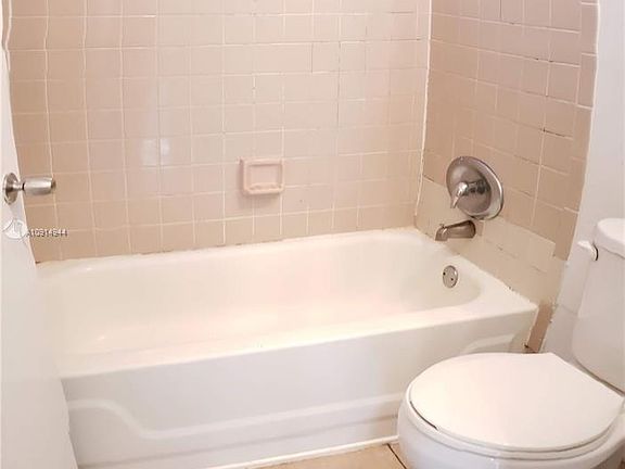 5th image of 1750 SW 21st St #B