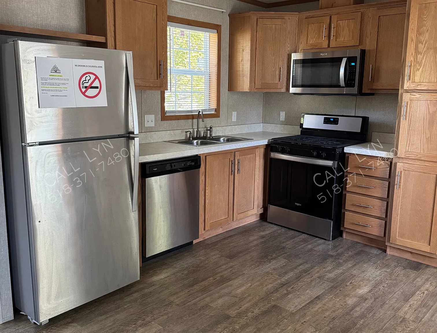 3 bed, 1.5 bath, 980 sqft, $1,685 — Photo 1