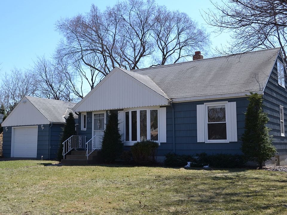 1st image of 924 Lovell Ave