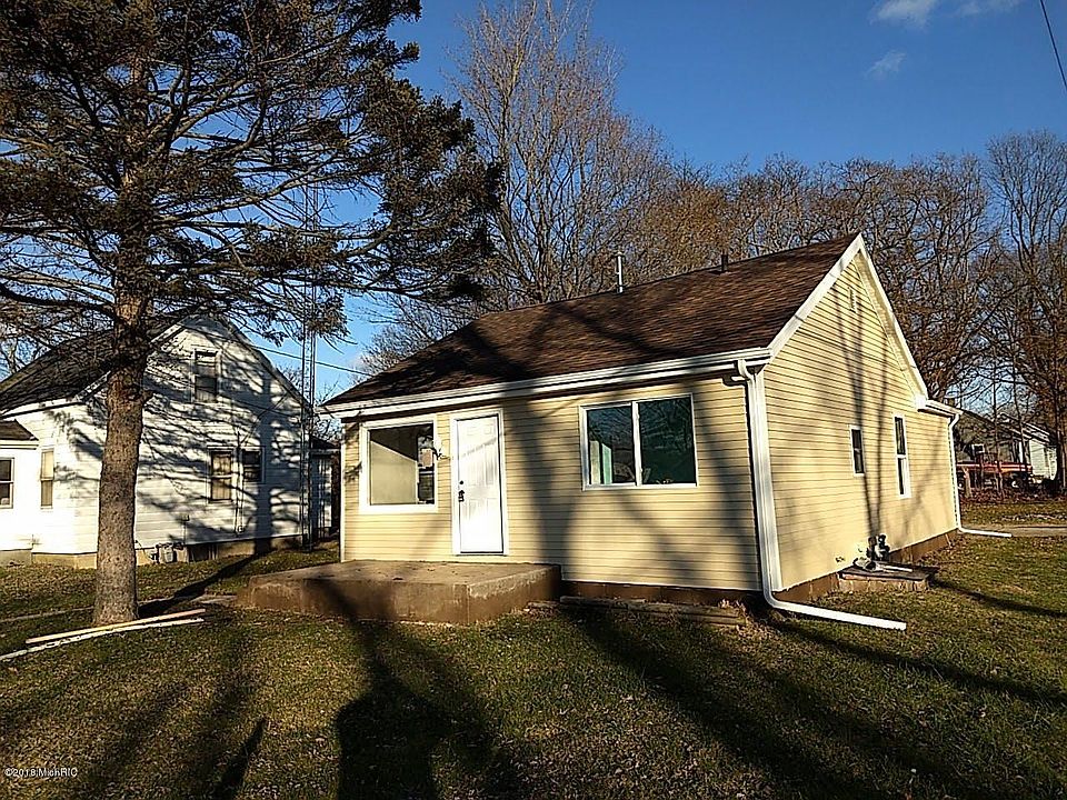 1st image of 1491 Rose Ave