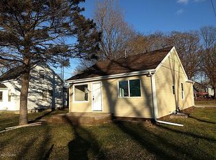 1491 Rose Ave, Benton Harbor, MI 49022