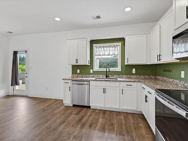 1264 Black Oak Cir — Photo 42