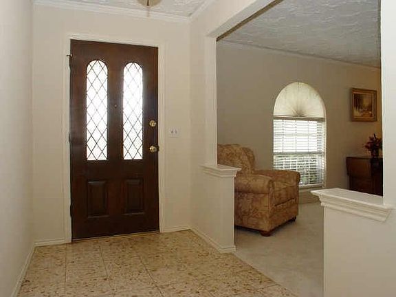 3rd image of 2505 Northcrest Dr