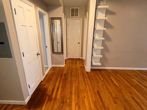 4th image of 256 Undercliff Ave #1