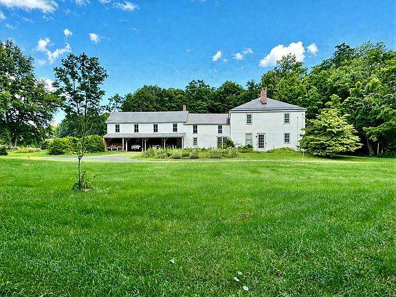 3rd image of 238 Briar Hill Rd