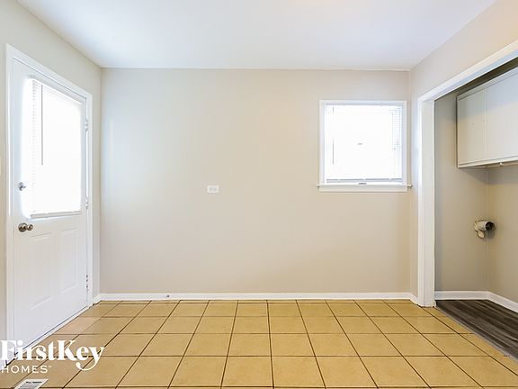 5th image of 410 N Orchard Dr
