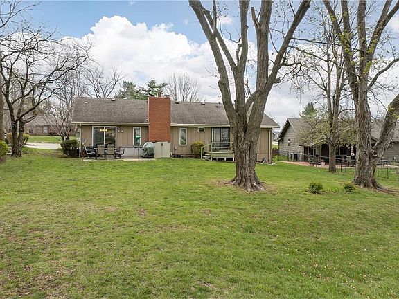 2nd image of 1106 Mockingbird Ct