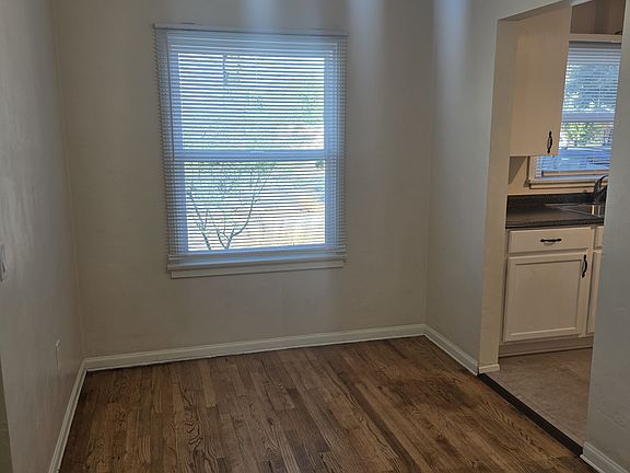5th image of 836 Campus Ave