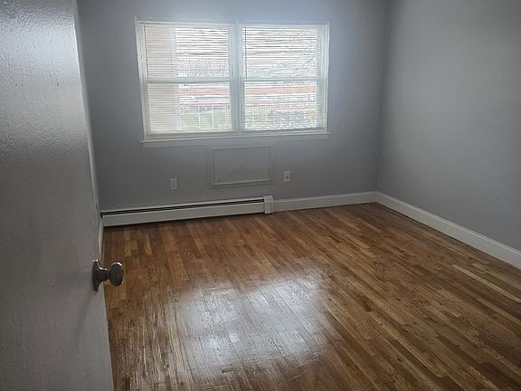 5th image of 240 Sumner Ave #8B