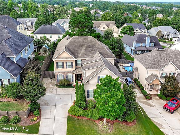 2nd image of 414 Buxton Lane