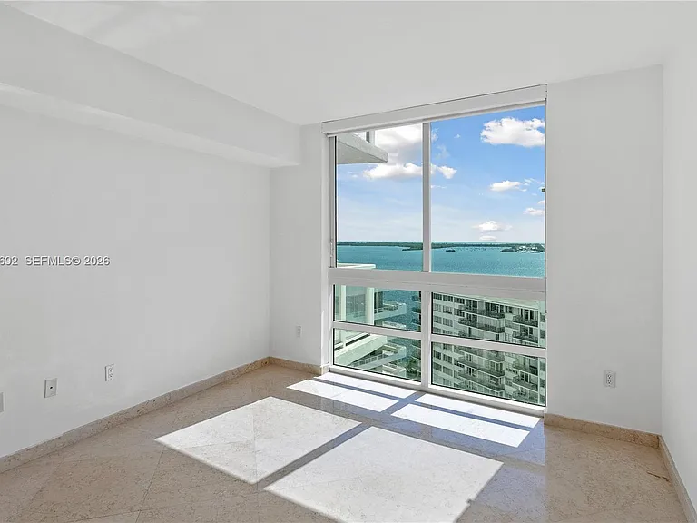 218 SE 14th St #1803 — Photo 9