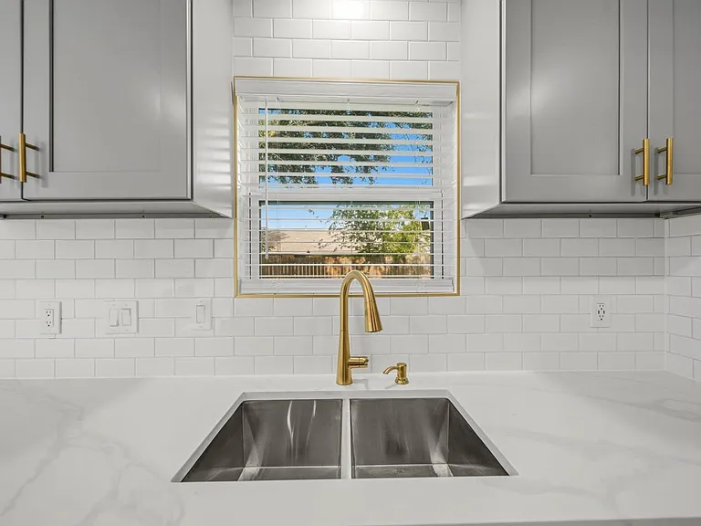 6910 Paso Del Sol Dr — Photo 16