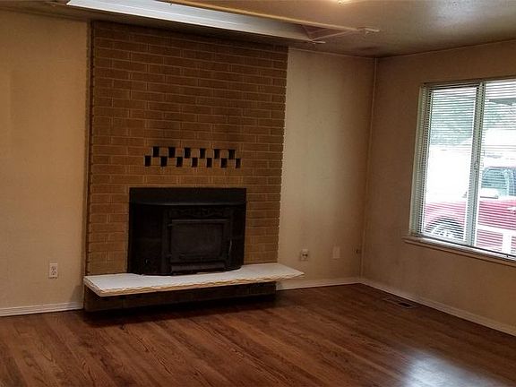 4th image of 309 Choker St SE #A